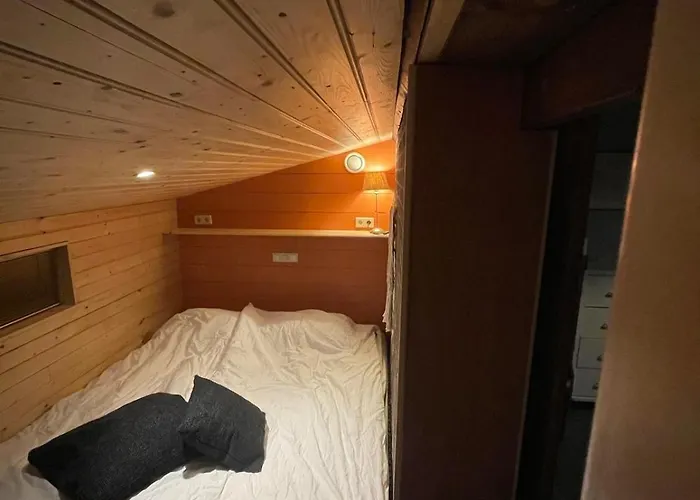 Knus Bakkershuisje Holiday home *